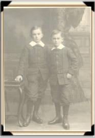 Frank and Sydney 1905 